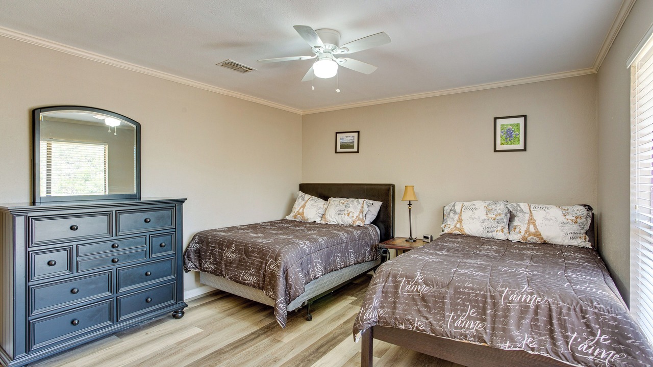 Photo of Bedroom in Pottsboro