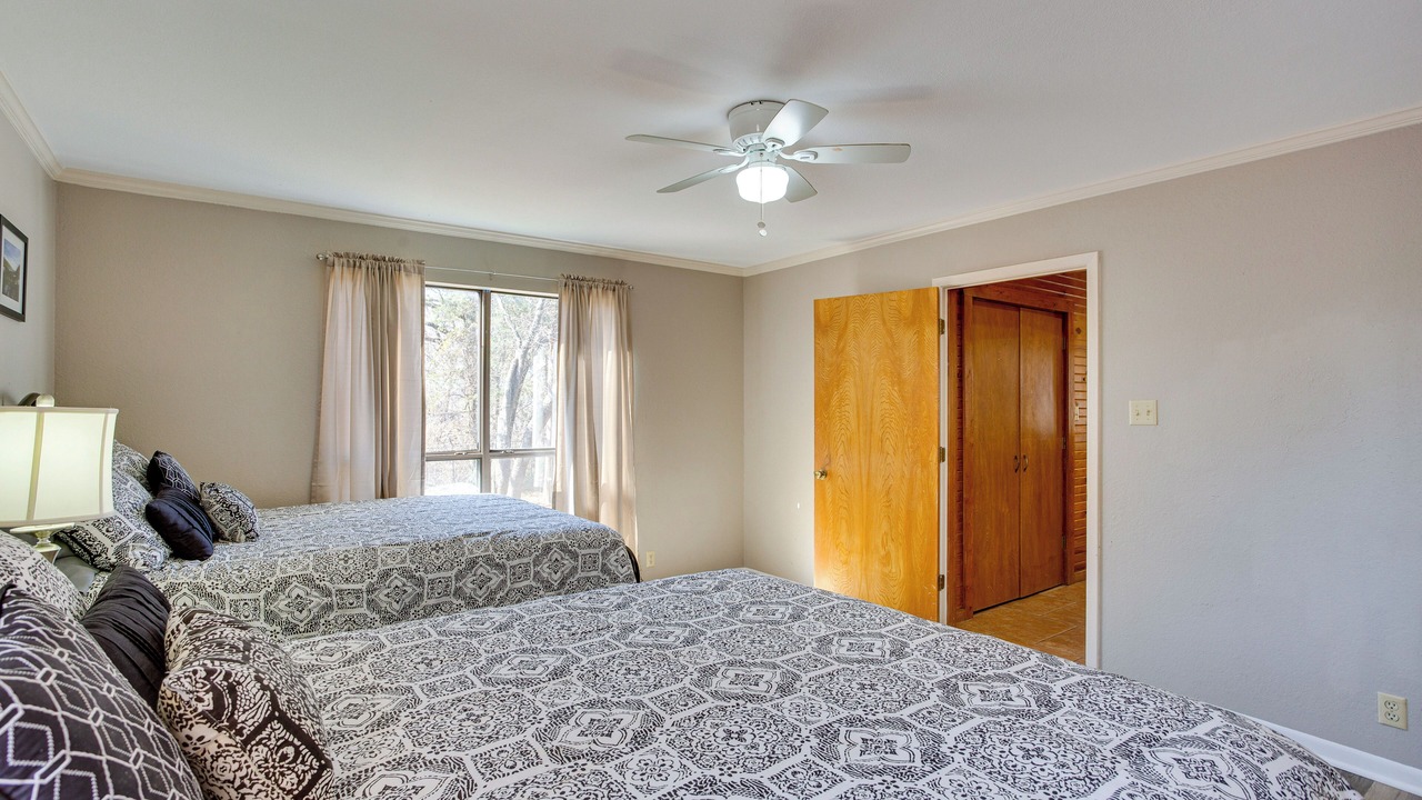 Photo of Bedroom in Pottsboro