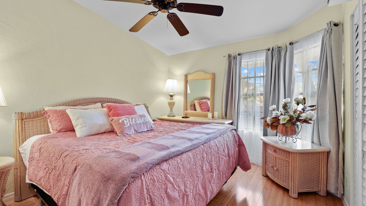 Photo of Bedroom in Kings Lake
