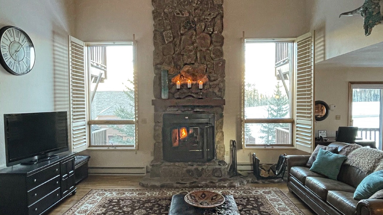 Photo of Livingroom in Purgatory