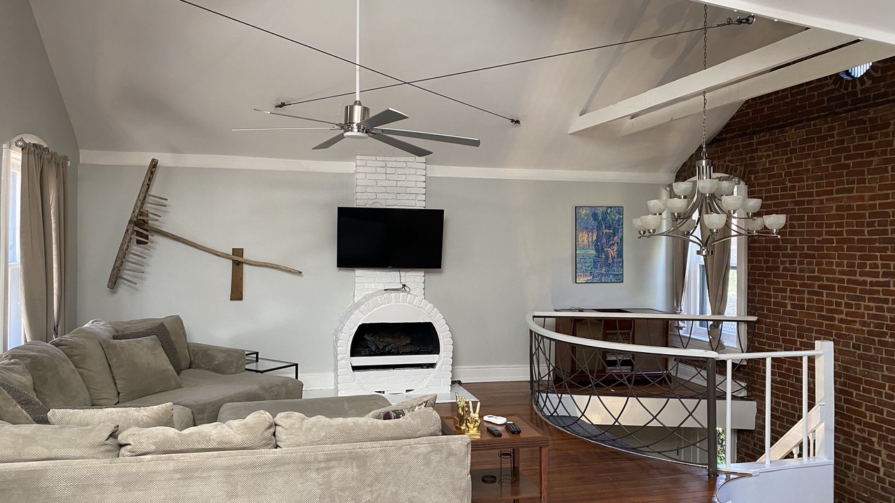 Photo of Livingroom in Old Louisville