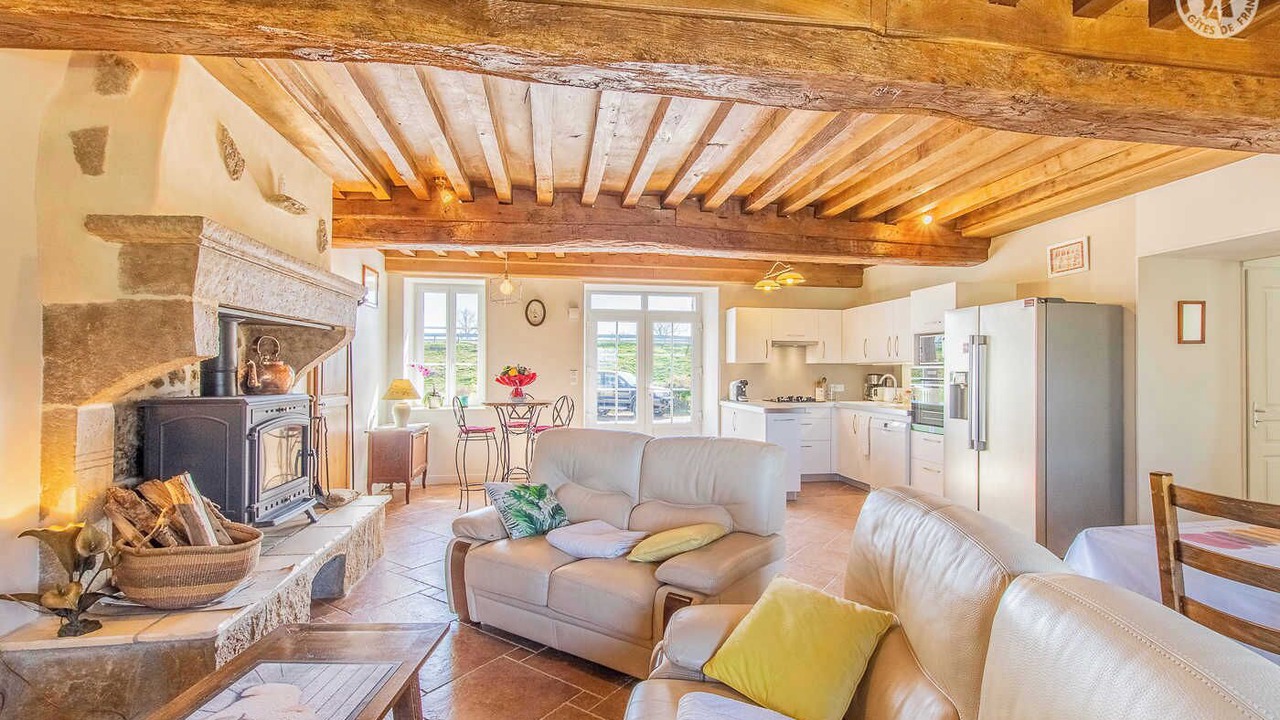 Photo of Livingroom in Sully