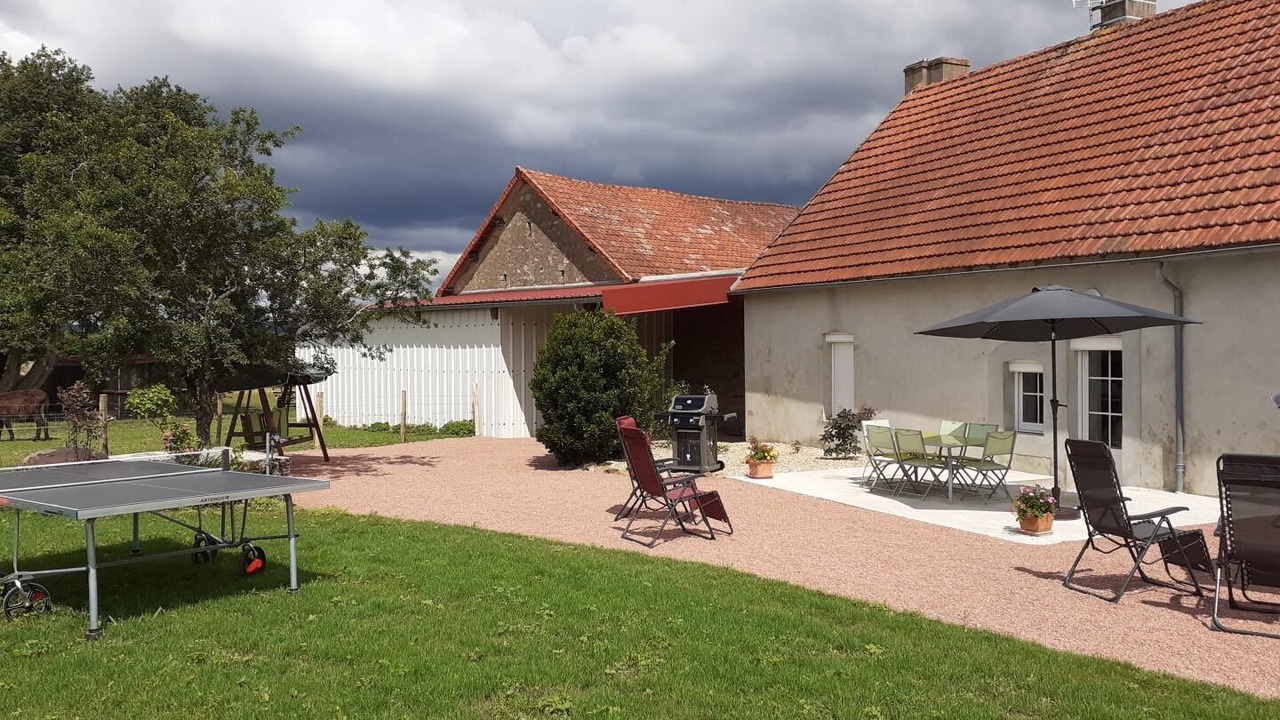 Photo of Outdoor in Sully