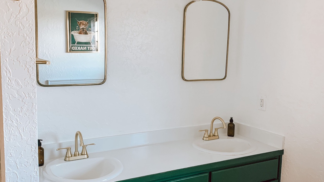 Photo of Bathroom in Sulphur