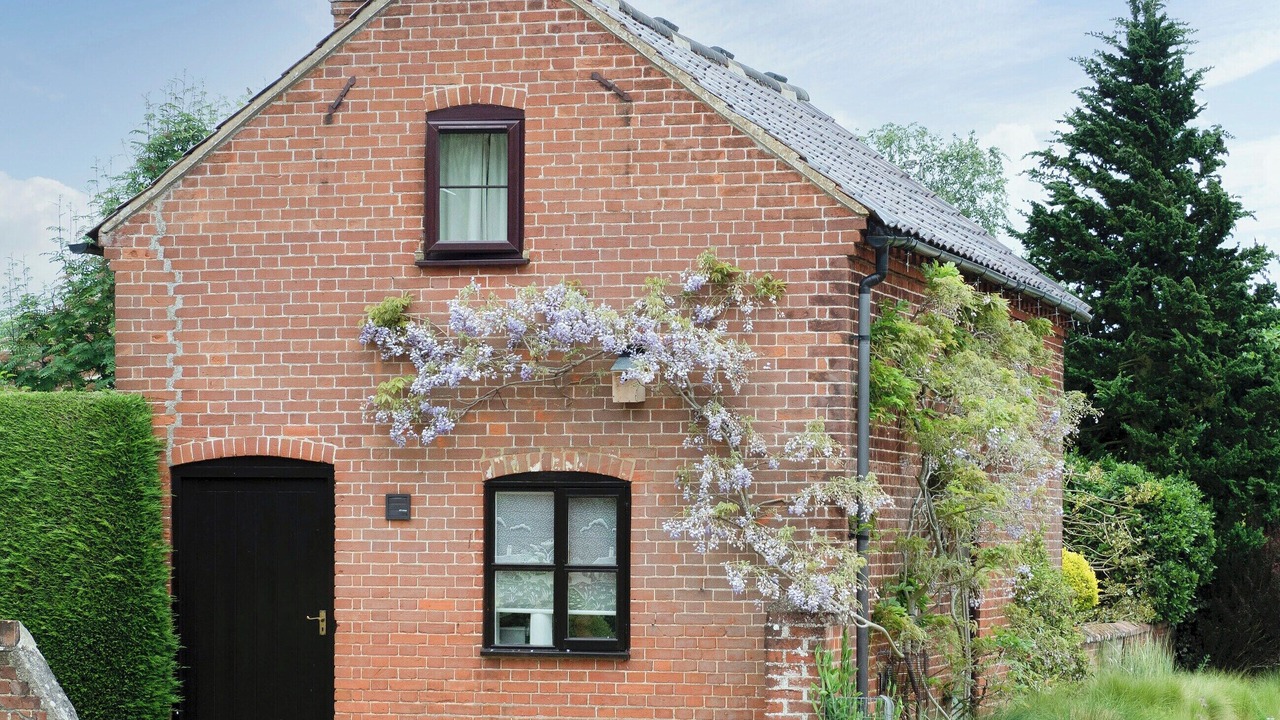 Photo of Others in Wood Norton