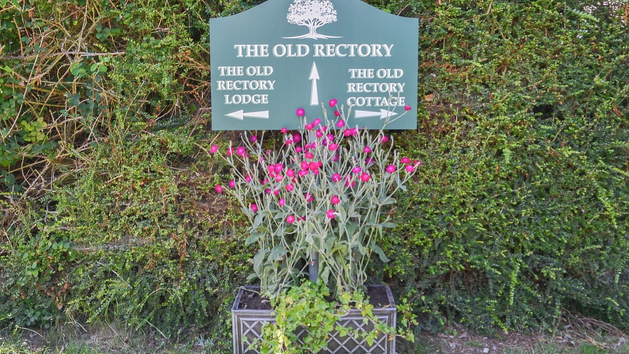 Photo of Others in Alford