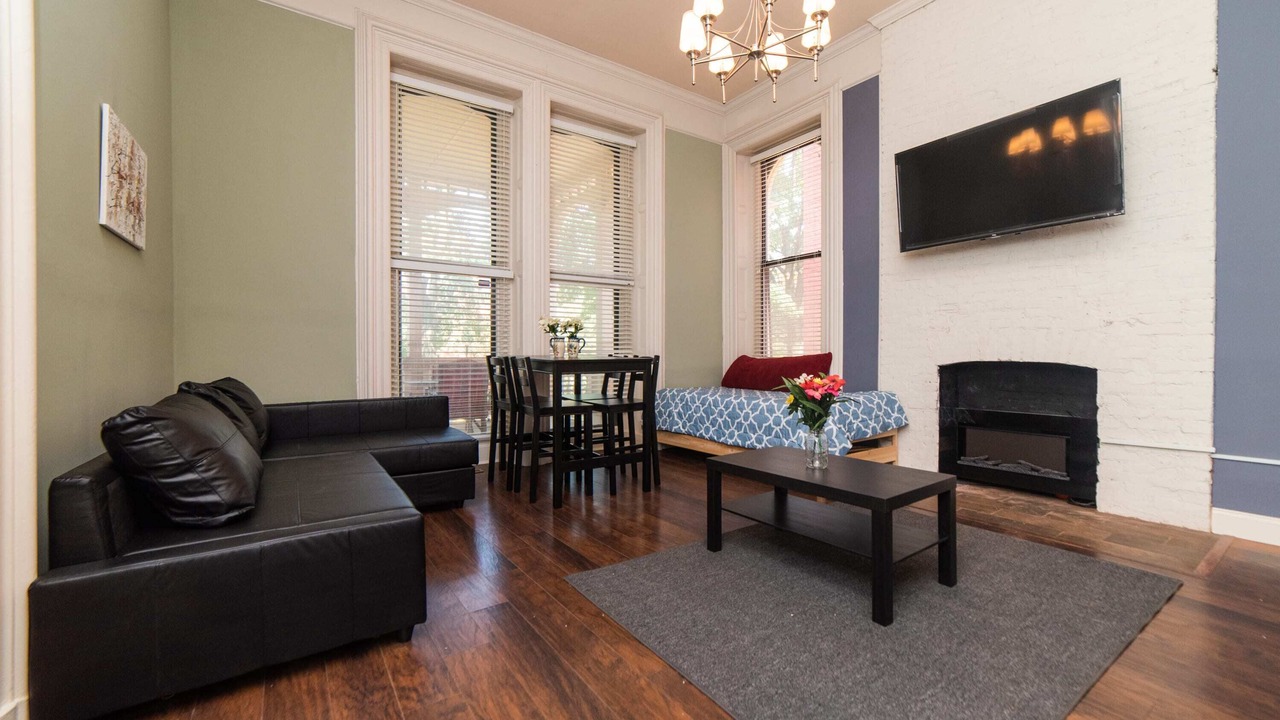 Photo of Bedroom in Allegheny-West