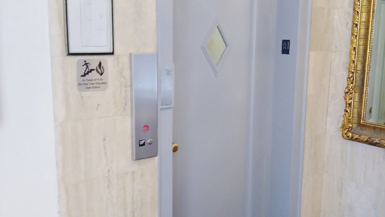 Photo of Others in South of Fifth