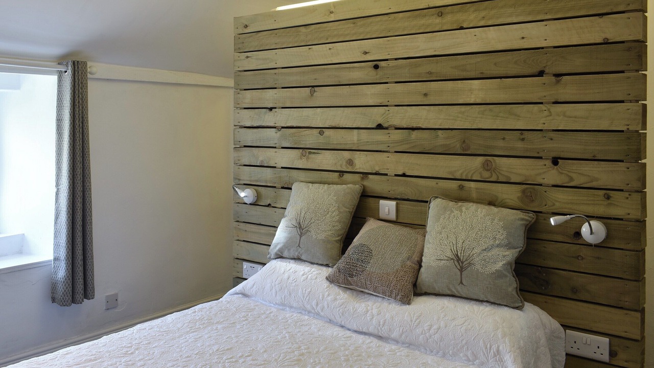 Photo of Others in Alston