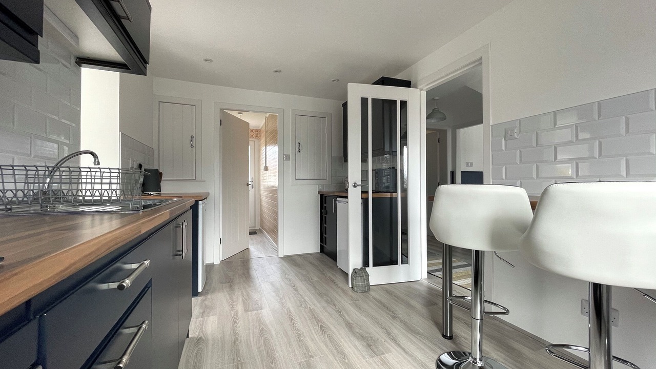 Photo of Others in Tain