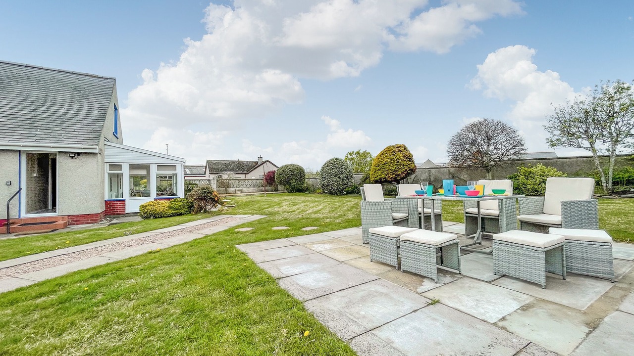 Photo of Outdoor in Tain