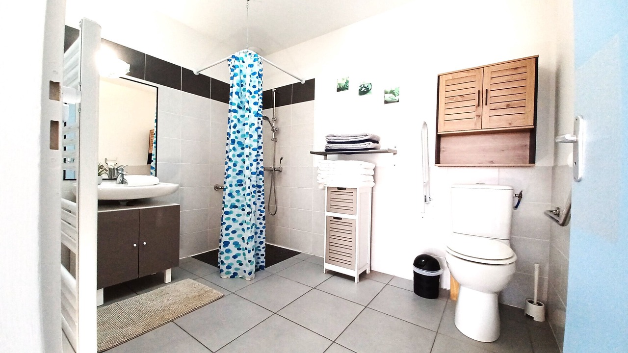 Photo of Bathroom in Olonne-sur-Mer