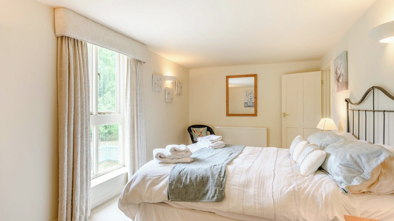 Photo of Others in Eye