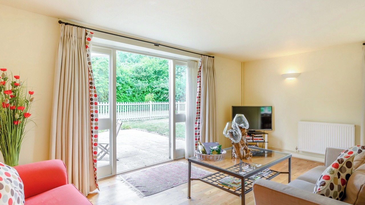 Photo of Bedroom in Eye