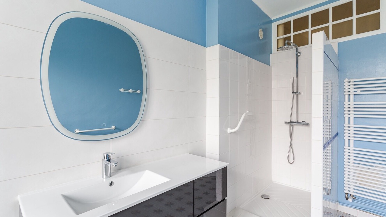 Photo of Bathroom in Saint-Servan
