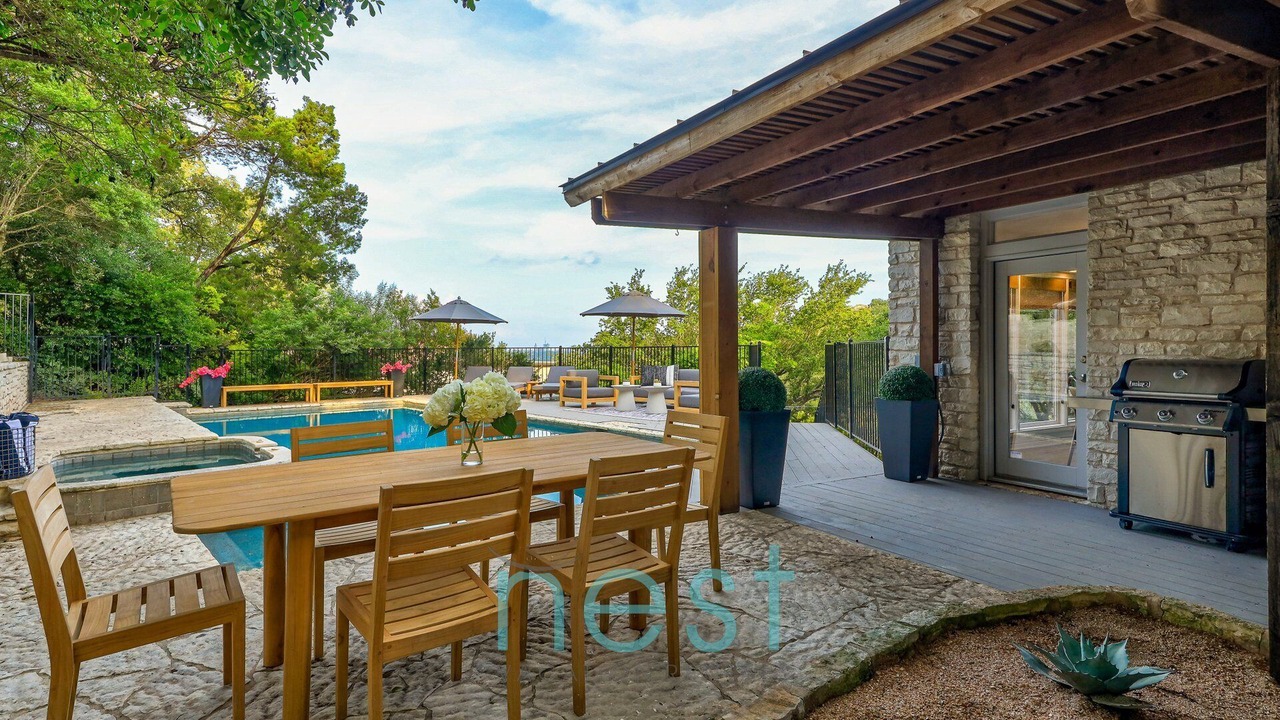Photo of Outdoor in Westview On Lake Austin