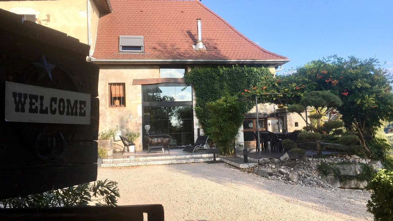 Photo of Outdoor in Gresin