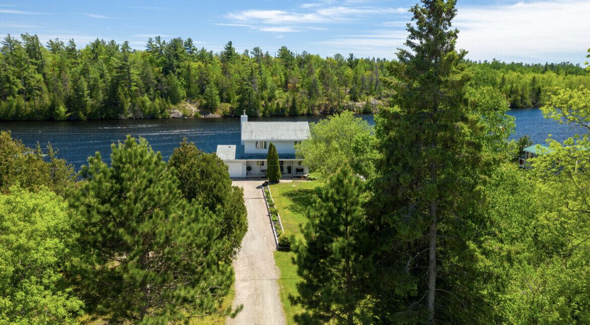 Photo of Others in Byng Inlet