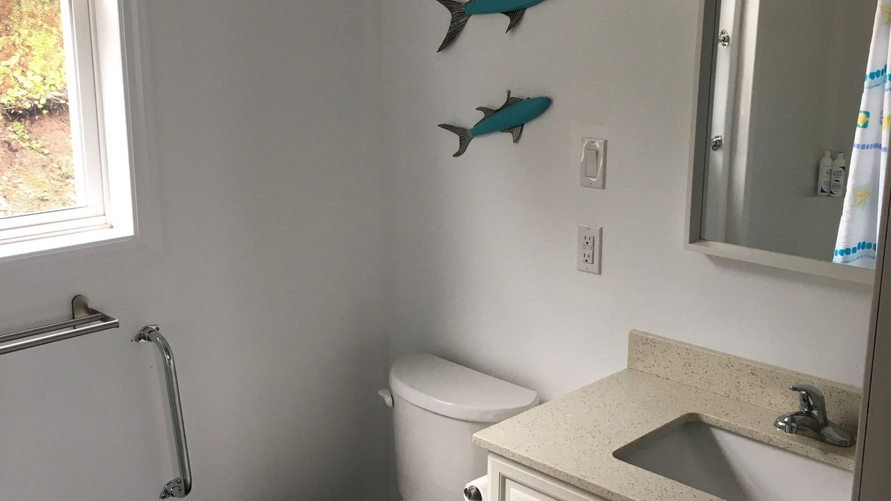 Photo of Bathroom in Boularderie