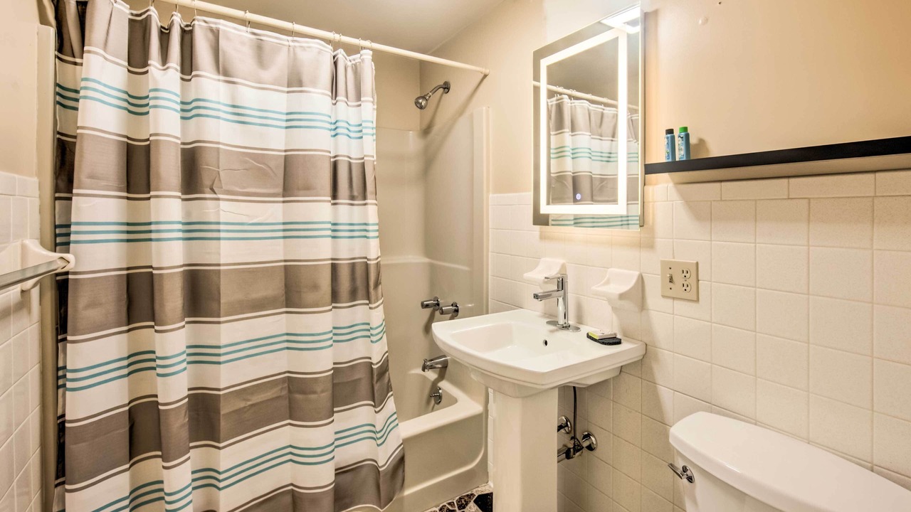 Photo of Bathroom in Rohrerstown