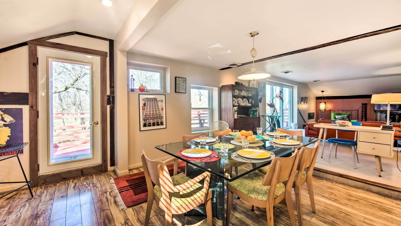 Photo of Livingroom in Rohrerstown