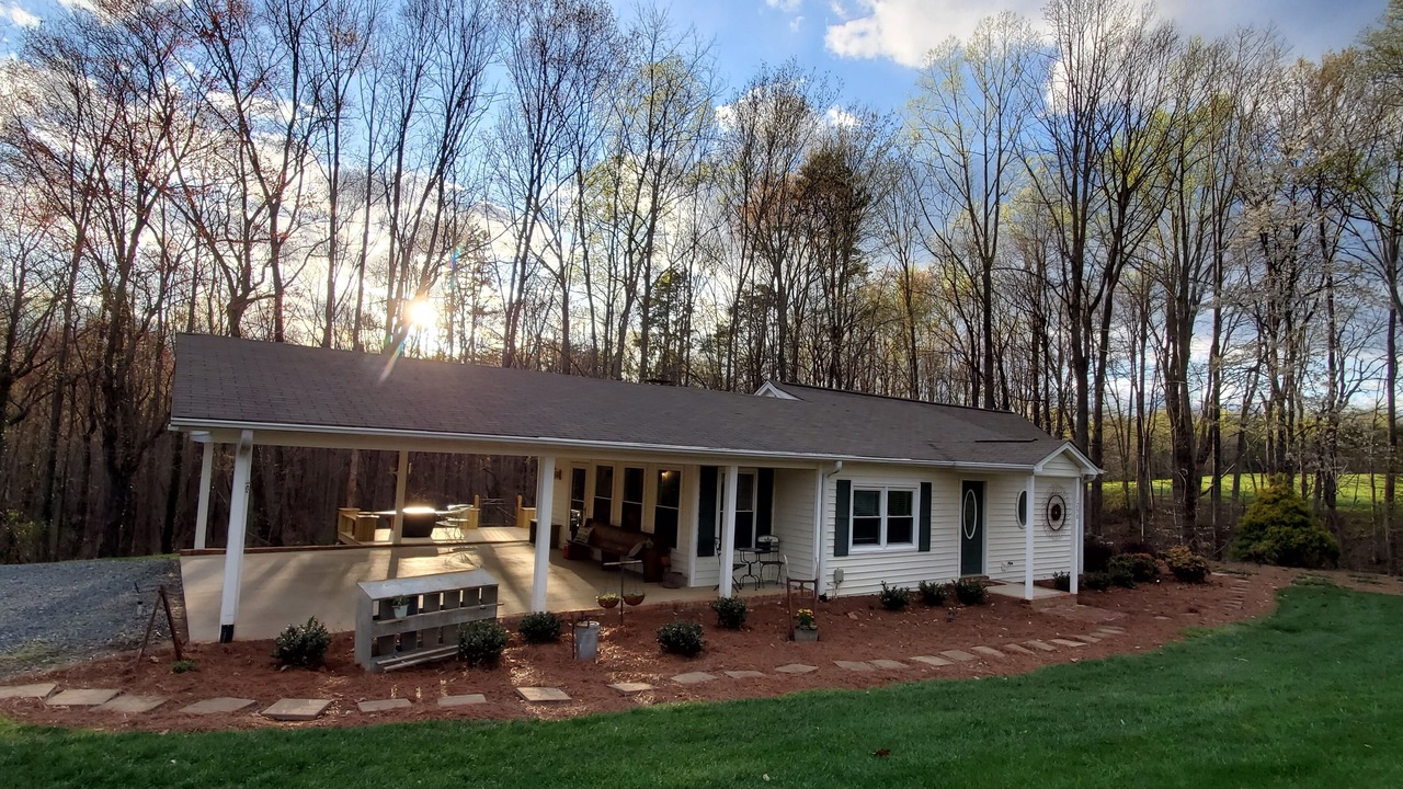 Photo of Outdoor in King