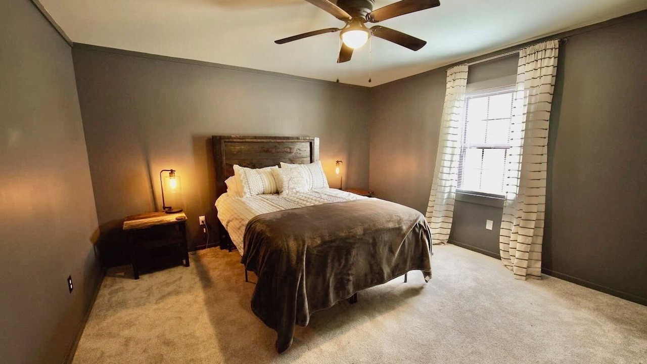 Photo of Bedroom in Ellisville