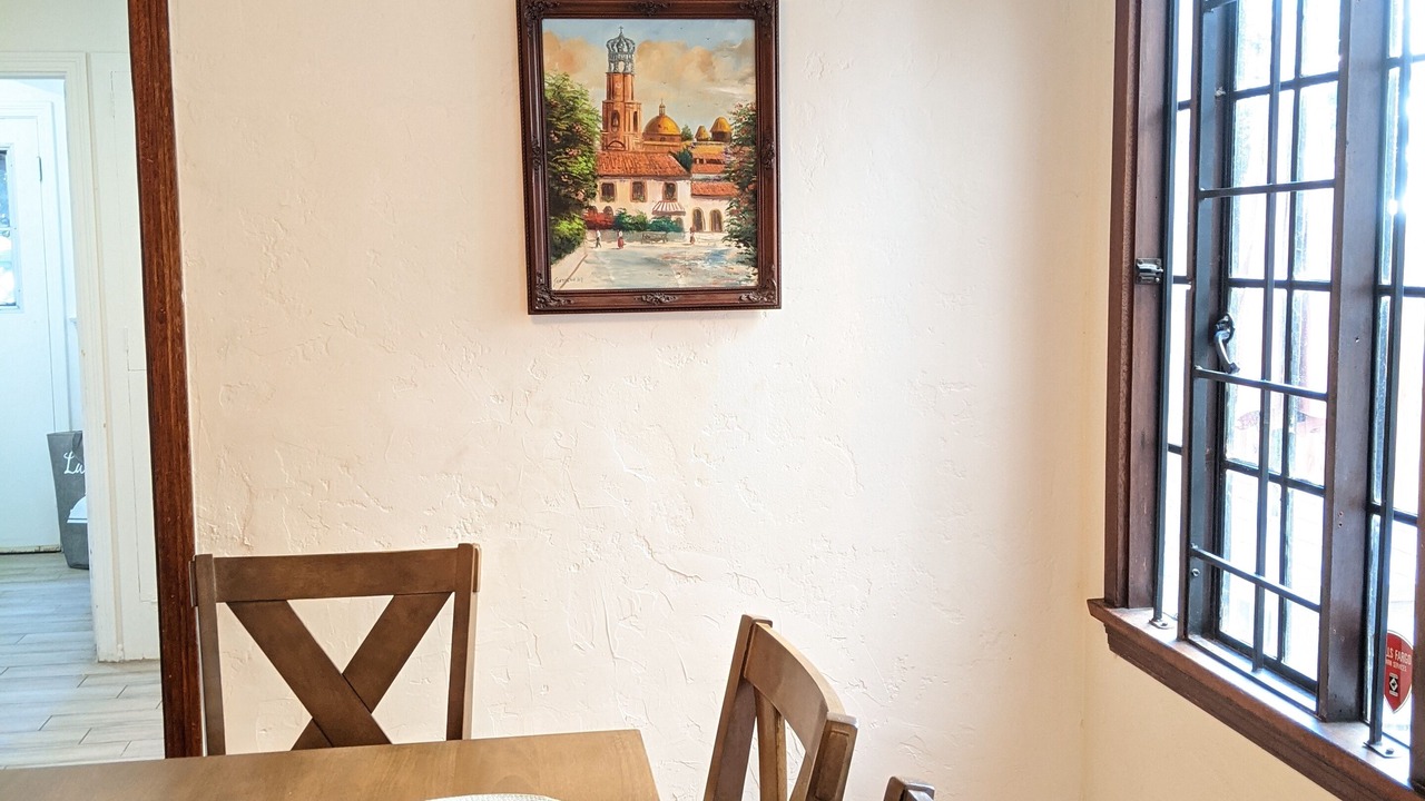 Photo of Livingroom in Alamitos Beach