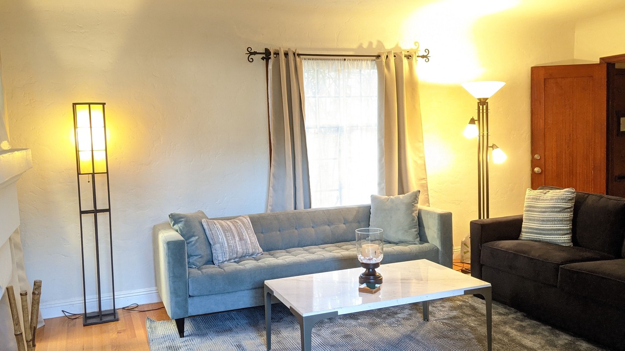 Photo of Livingroom in Alamitos Beach