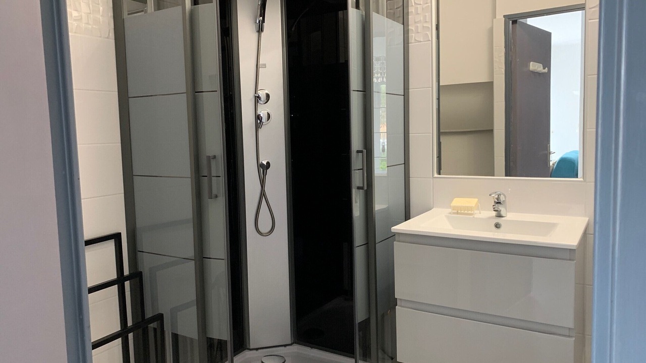 Photo of Bathroom in Bouzigues