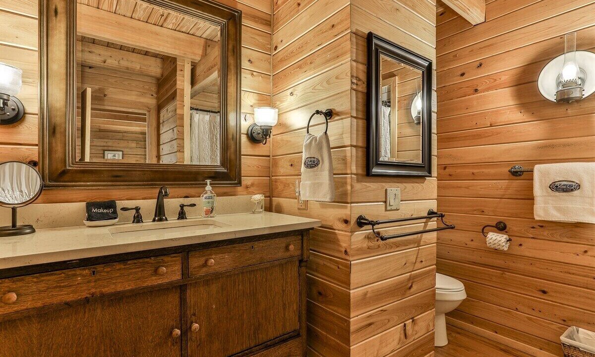 Photo of Bathroom in Ellijay