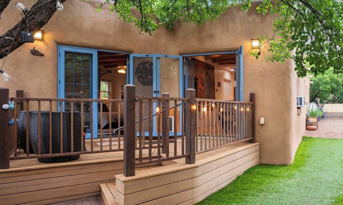 Photo of Patio Balcony in Historic Eastside