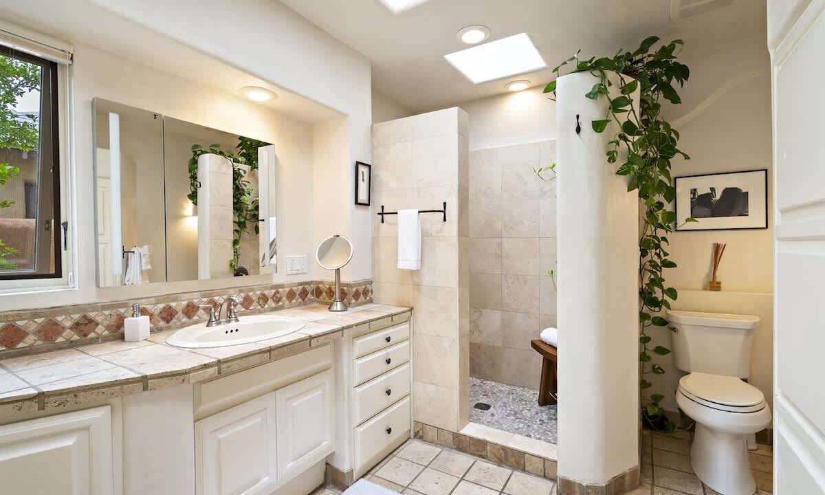Photo of Bathroom in Historic Eastside