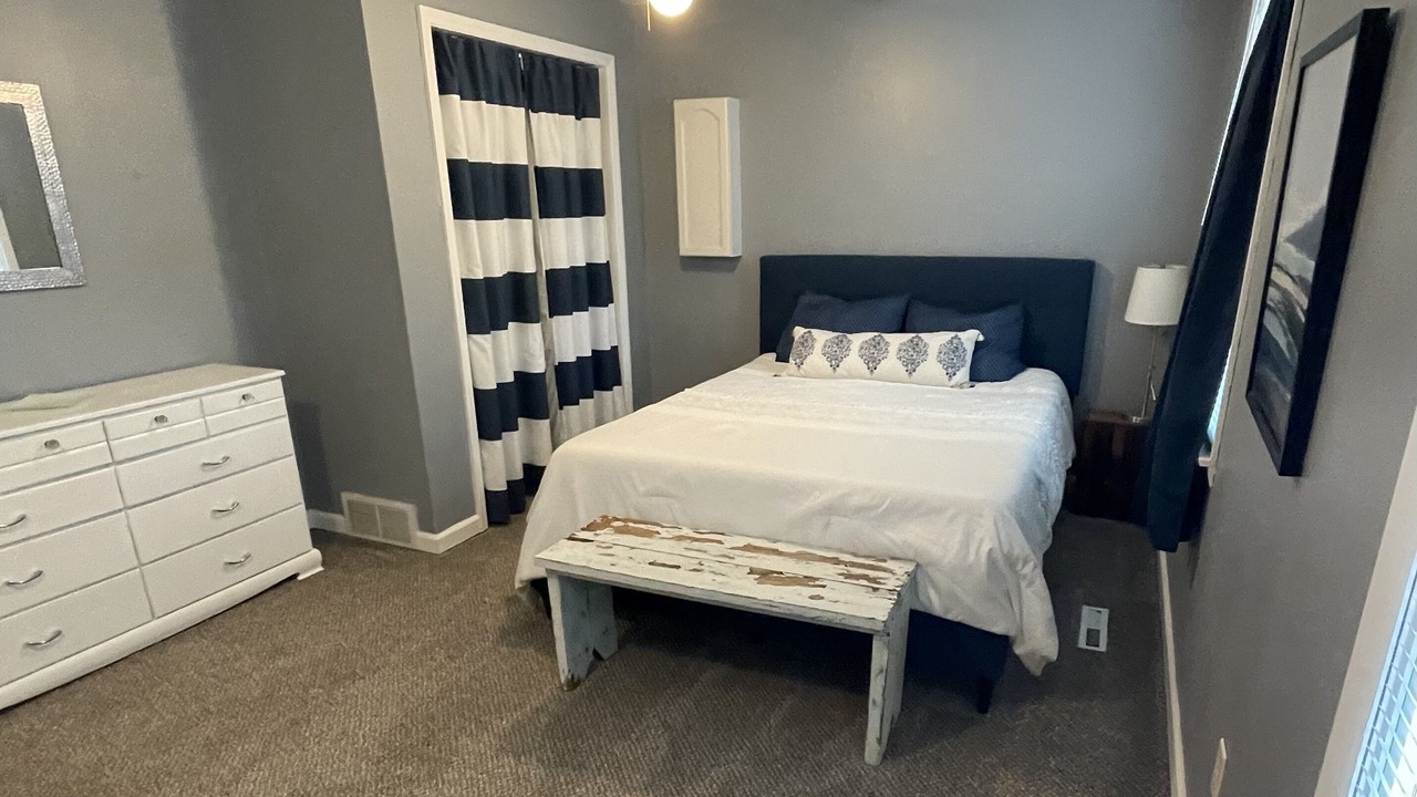 Photo of Bedroom in Spring Lake