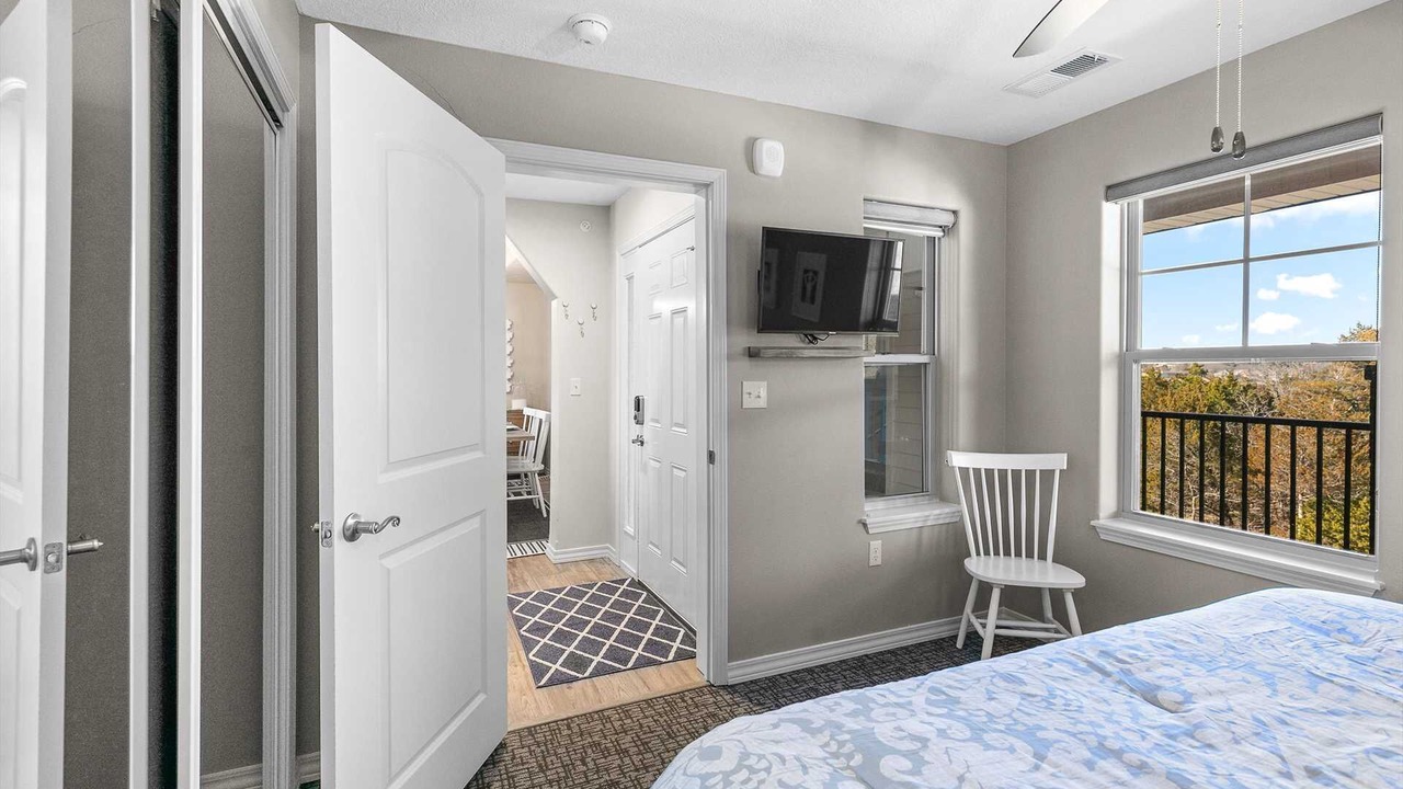 Photo of Bedroom in Table Rock