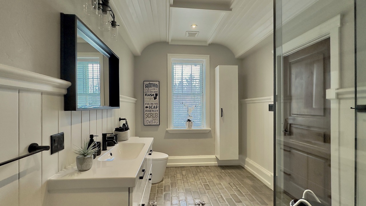 Photo of Bathroom in Sainte-Ann-des-Lacs