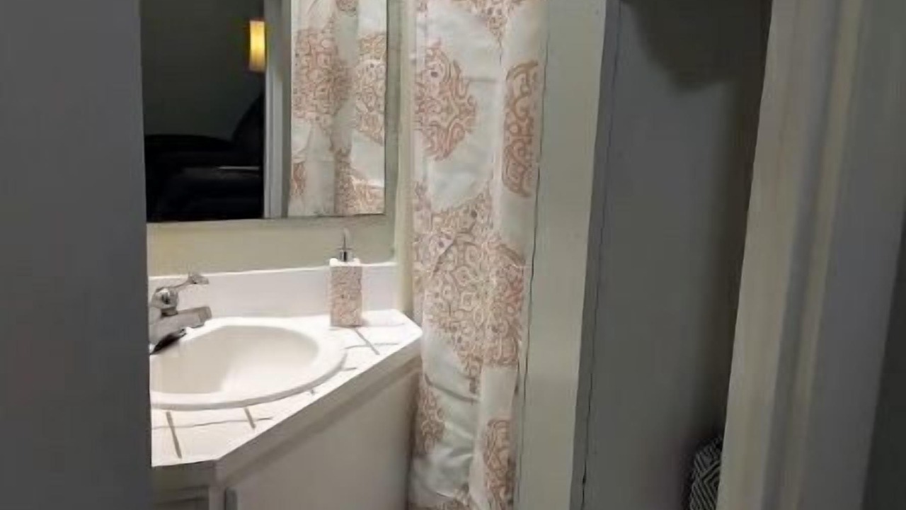 Photo of Bathroom in Frank