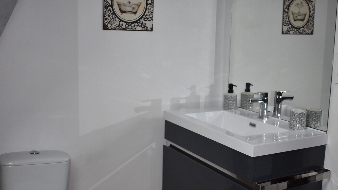 Photo of Bathroom in Gouchaupre
