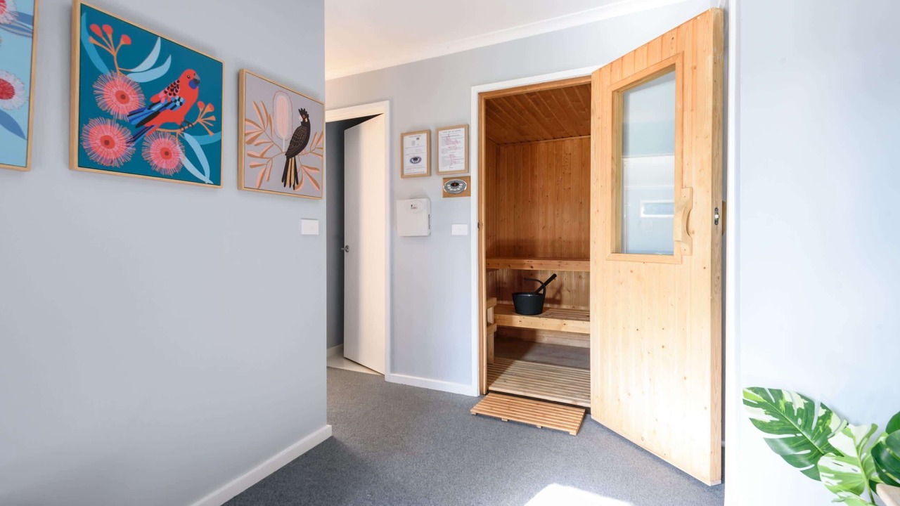 Photo of Others in Hepburn