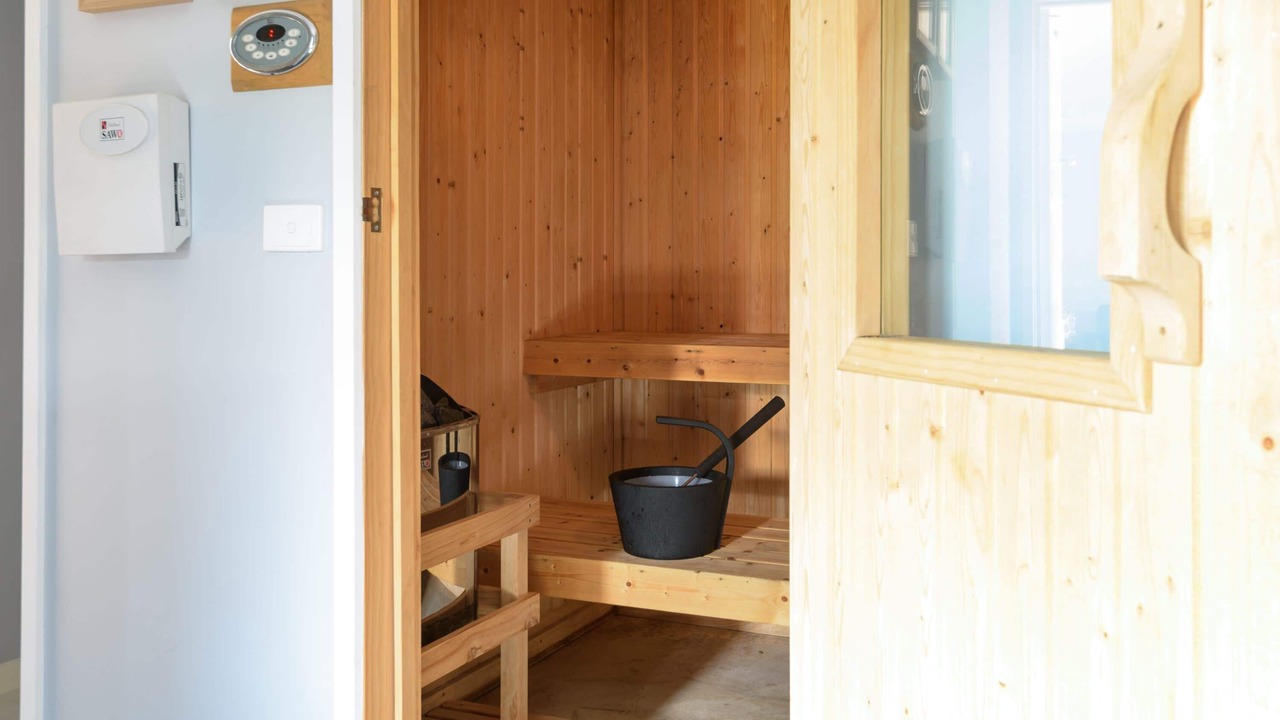 Photo of Others in Hepburn