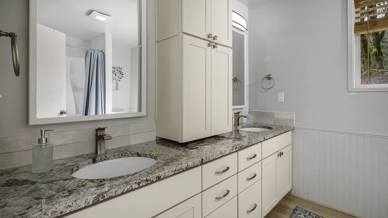 Photo of Bathroom in Brightwood