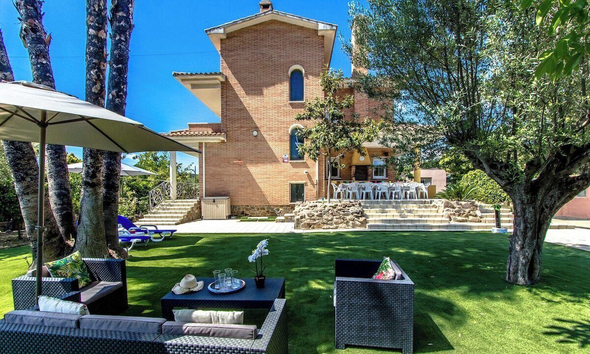 Photo of Outdoor in Can Vinyals