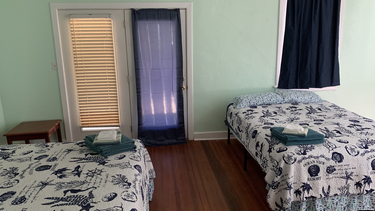 Photo of Bedroom in Willoughby Spit