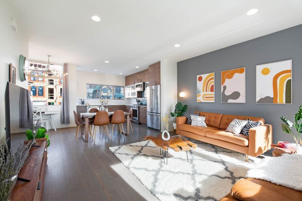 Photo of Livingroom in Old Ballard