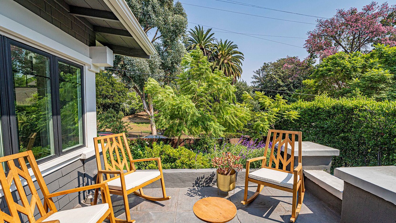 Photo of Patio Balcony in Hollywood Heights