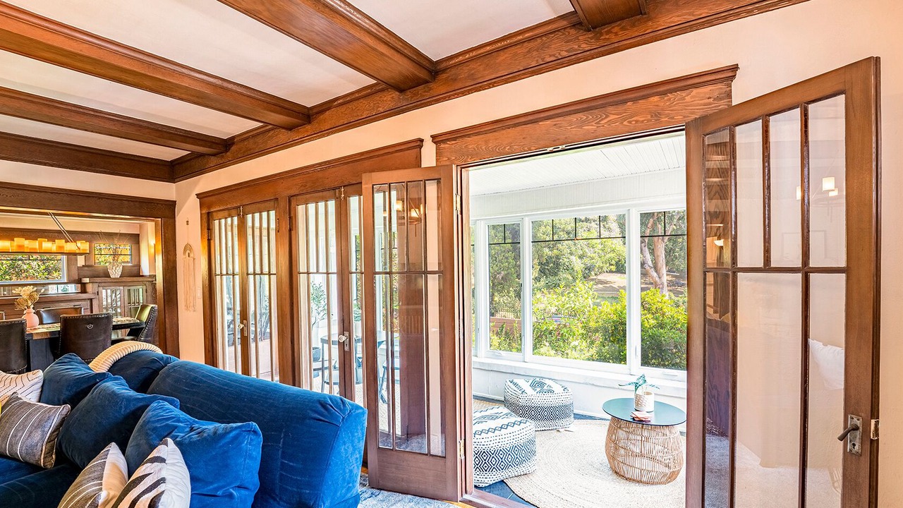 Photo of Livingroom in Hollywood Heights