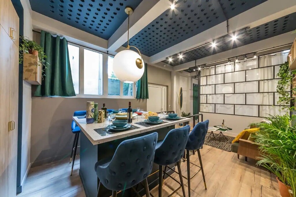 Photo of Patio Balcony in 18th Arrondissement