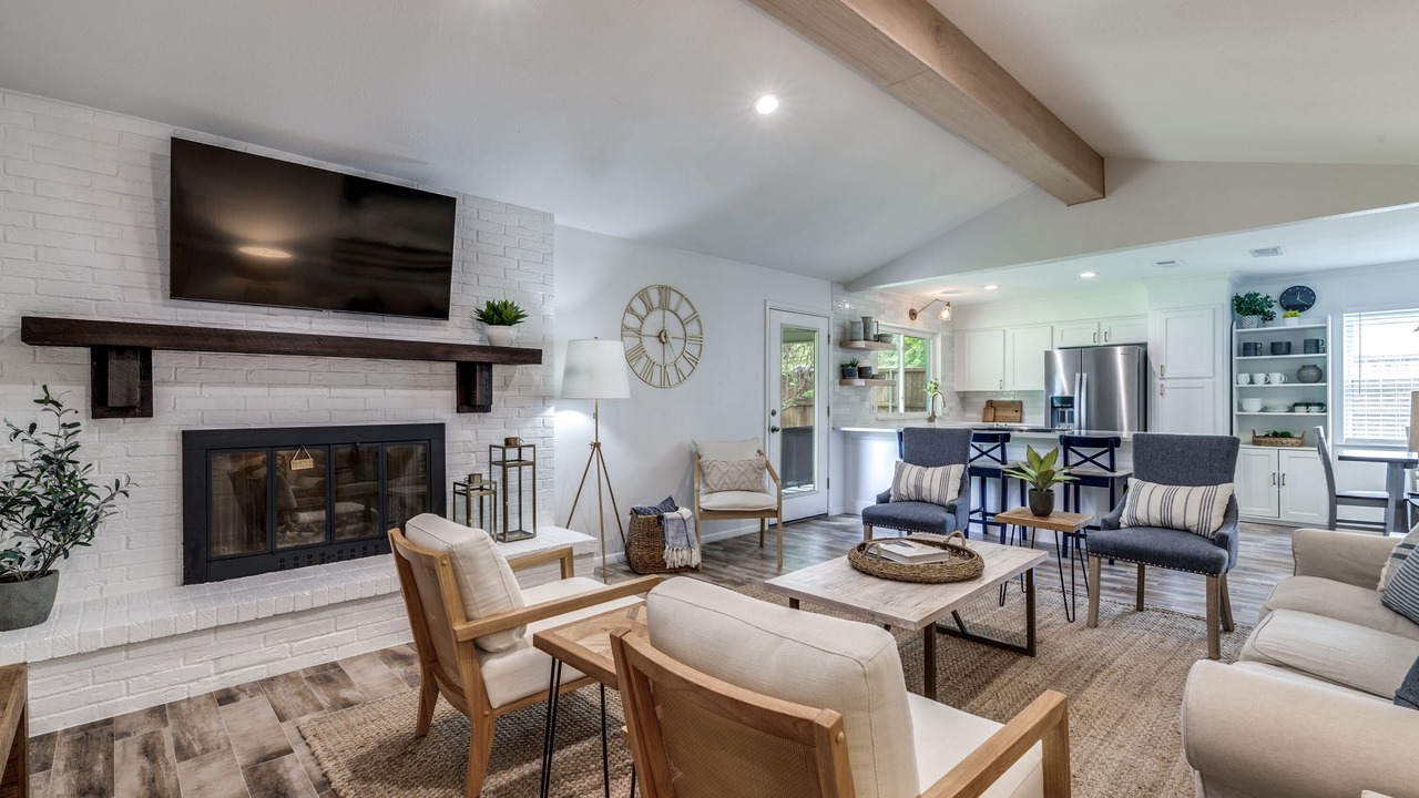 Photo of Livingroom in Grapevine