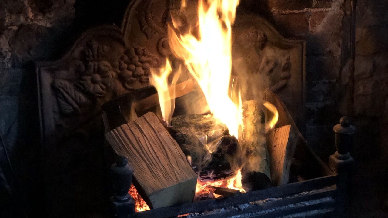 Photo of Livingroom in Compton Martin