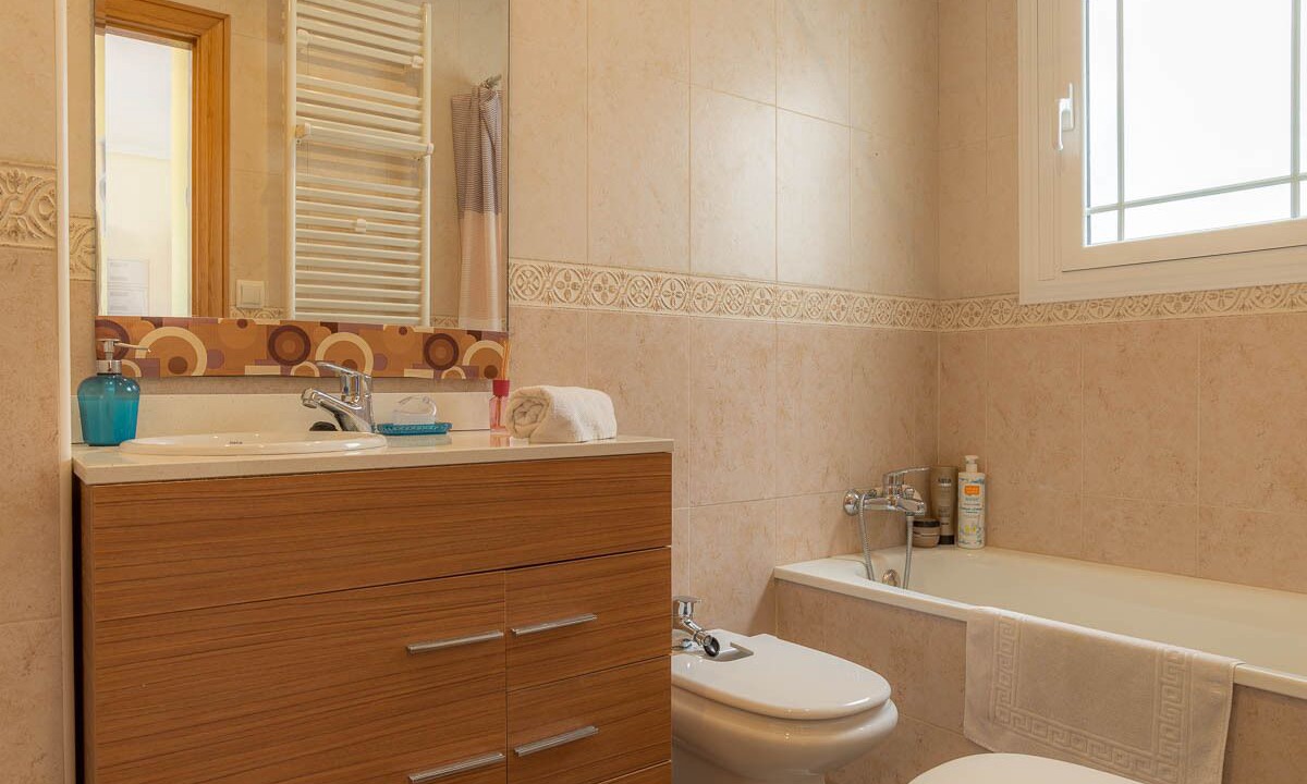 Photo of Bathroom in Los Montesinos